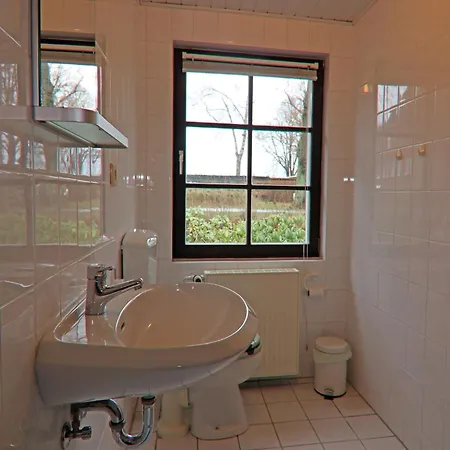 Ferien Unterm Reetdach Bis Zu 6 Personen * Alt Bukow